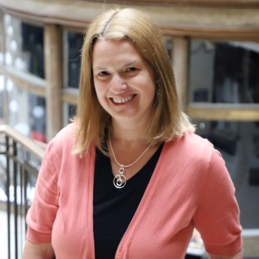 Meet your Posher, Kelly